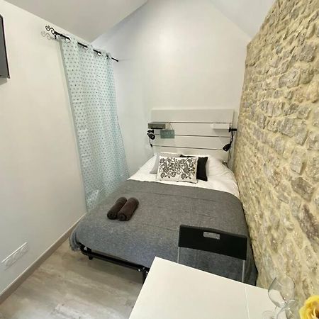 Bed In The City - Appart'Hotel - Historical Center Bayeux Buitenkant foto