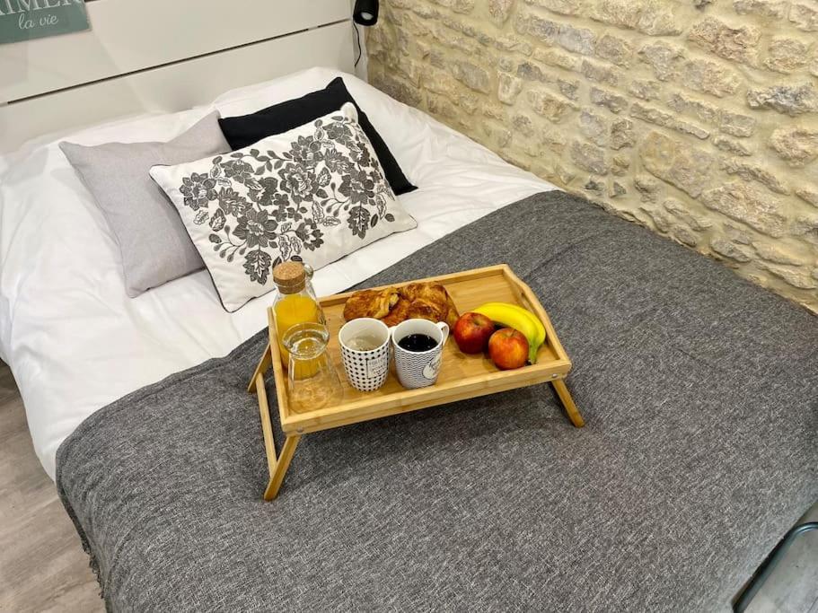 Bed In The City - Appart'Hotel - Historical Center Bayeux Buitenkant foto